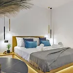 Apartman Arch 4 Luxury Living