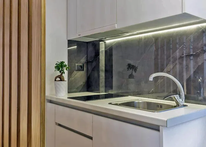 Arch 4 Luxury Living 아파트